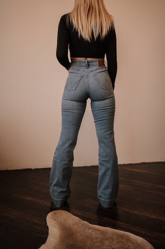 Wrangler Bespoke Beth Light Trouser