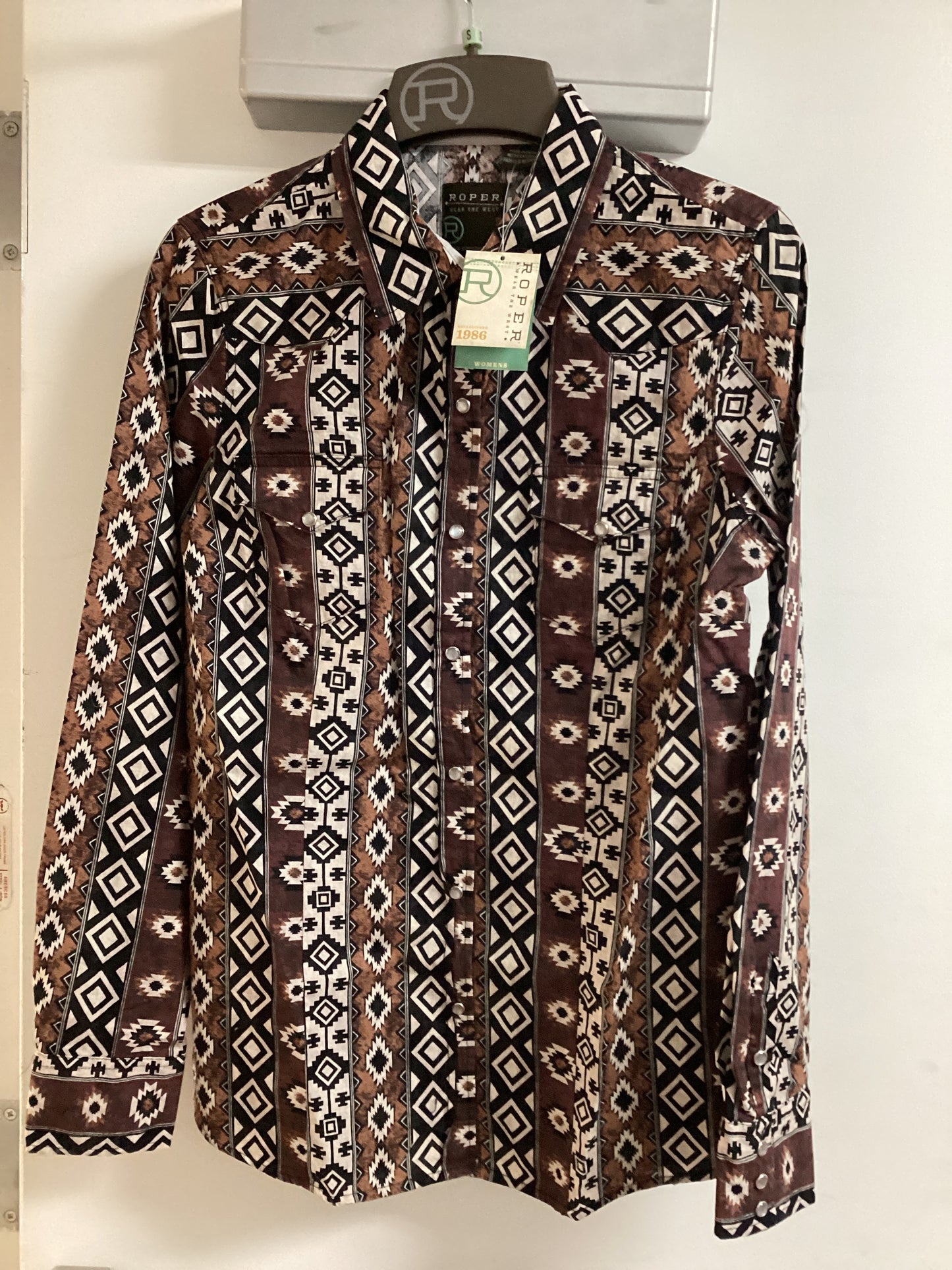 Women's Winter Aztec Print Button Up Shirt