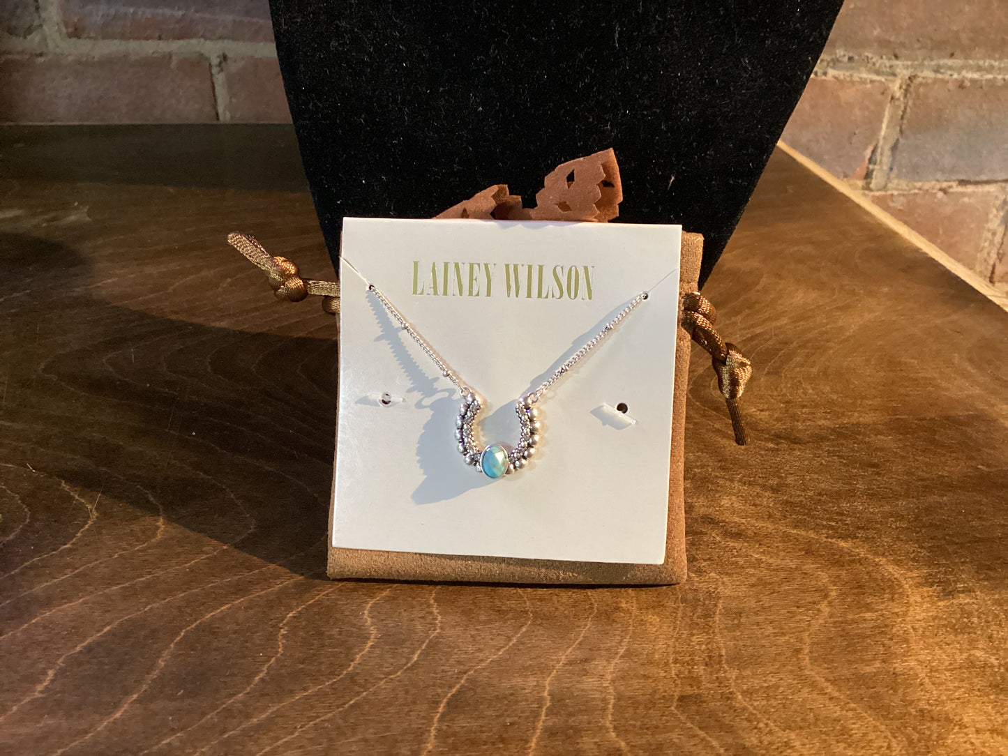 Lainey Wilson Horse Shoe Necklace