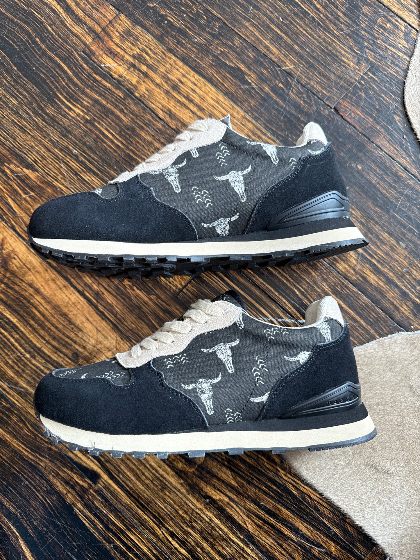 Steerhead Black Suede Canvas Tennis Jogger Casual Shoe