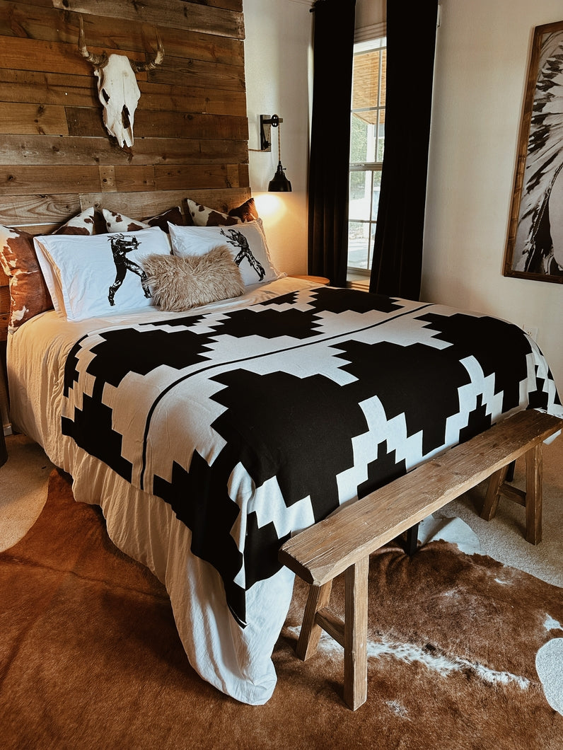 Western Grande Oversized Throw