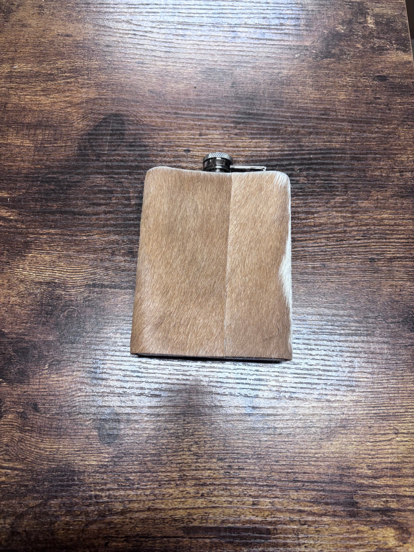 Cowhide Stainless Steel Flask 8oz Tan/White