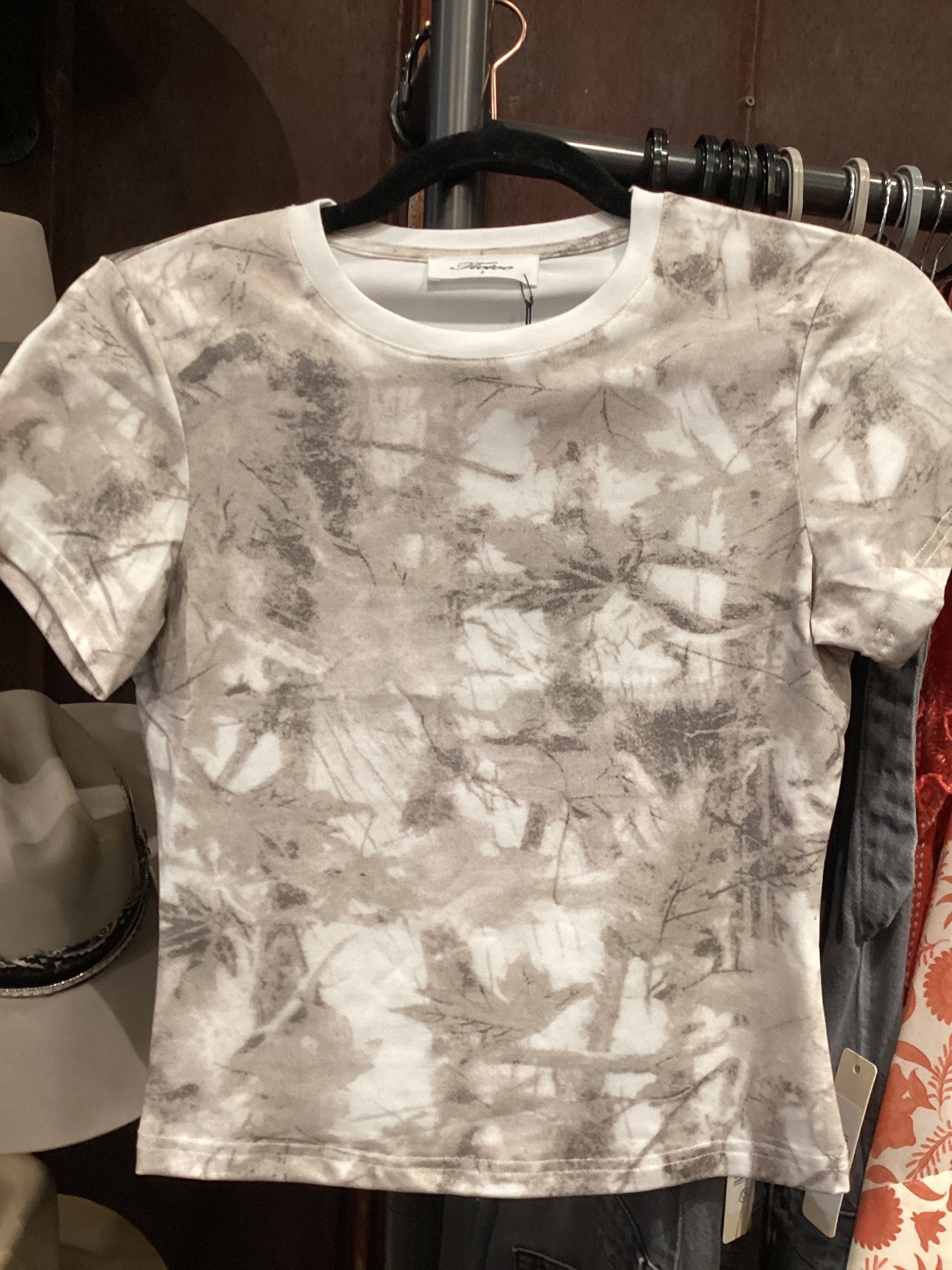 AVERY Light Woodland Camo T-Shirt