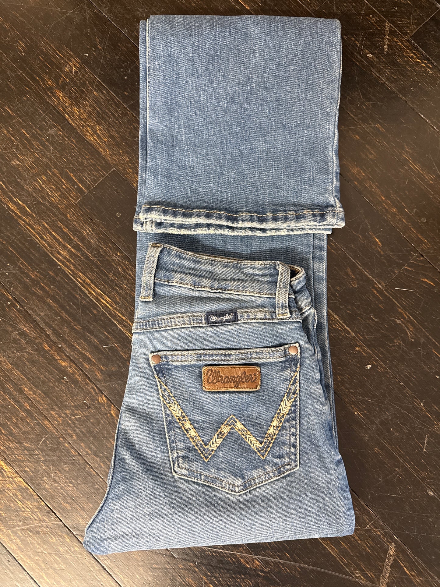 Final Sale✨Wrangler Emma Mid Rise Bootcut