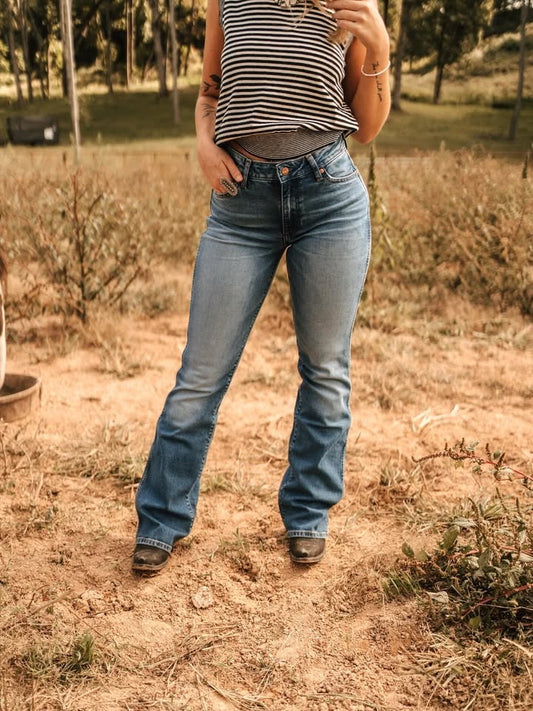 Sale ✨ Wrangler Megan Broken In Bootcut