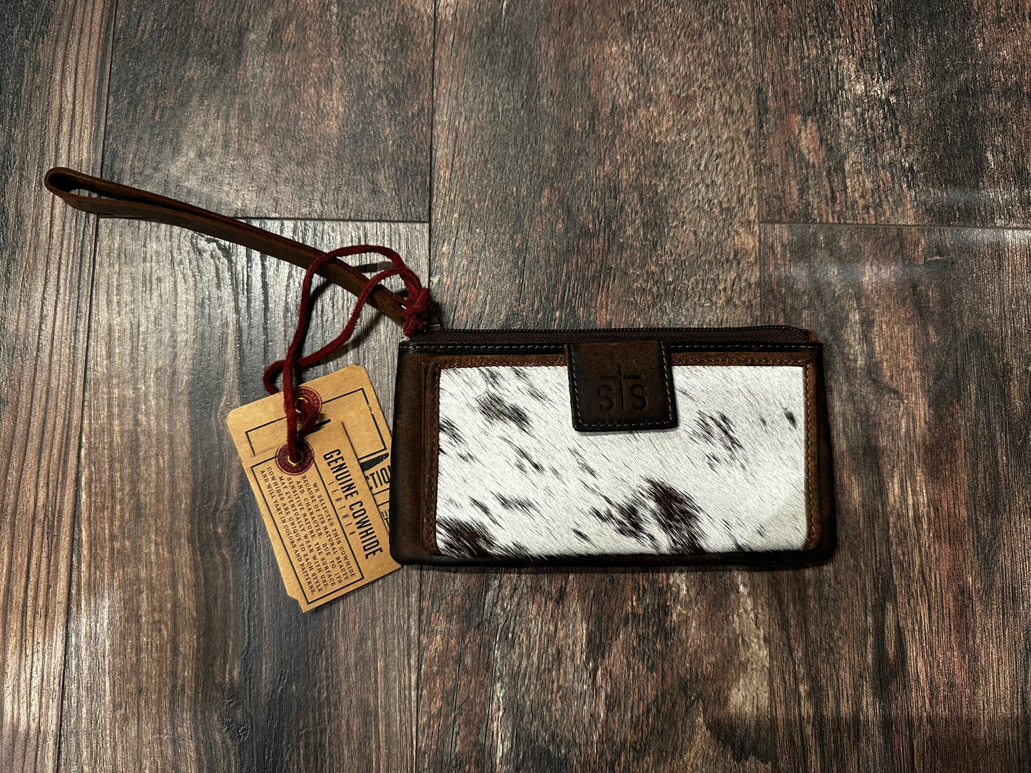 COWHIDE HALEY WALLET