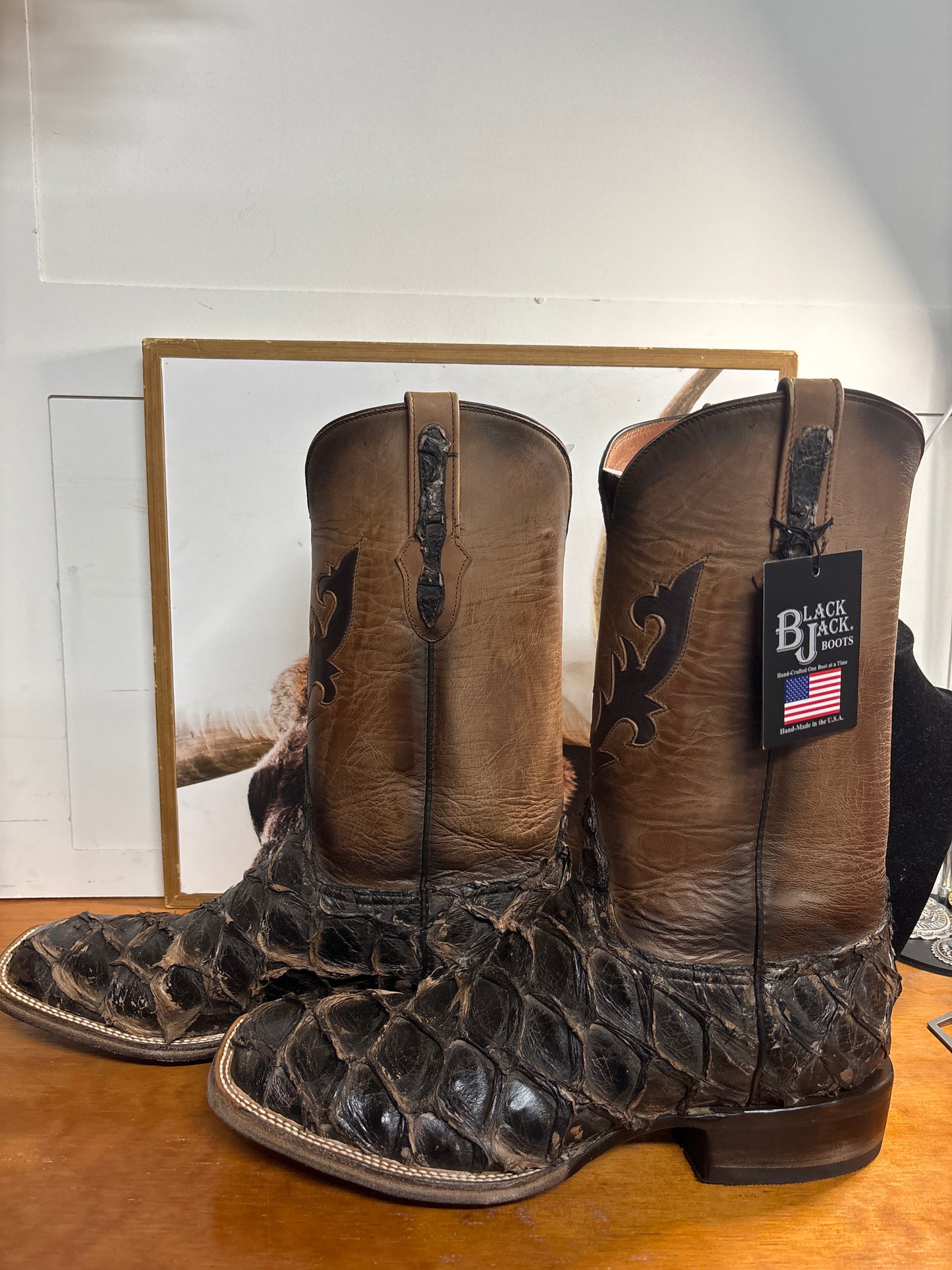 Black Jack Pirarucu Fish Cracked Earth Brown Boots