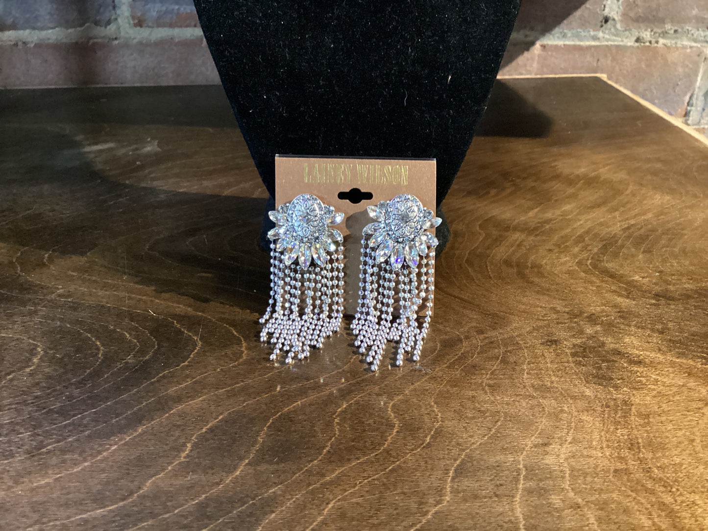 Lainey Wilson Crystal Flowers Earrings