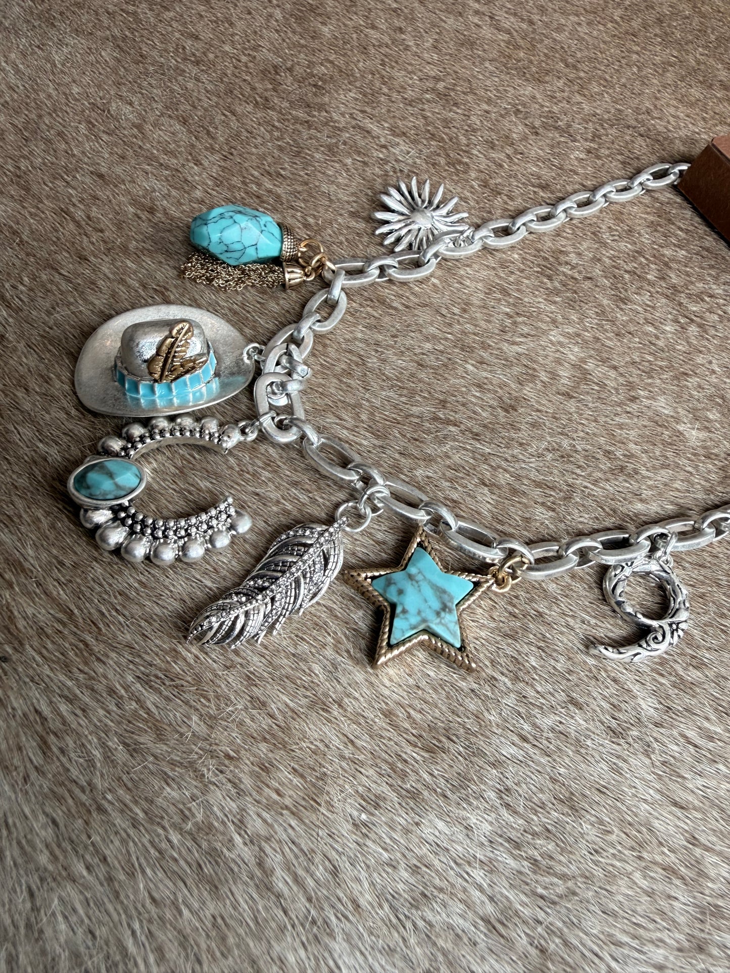 Lainey Wilson Western Chunky Charm Necklace