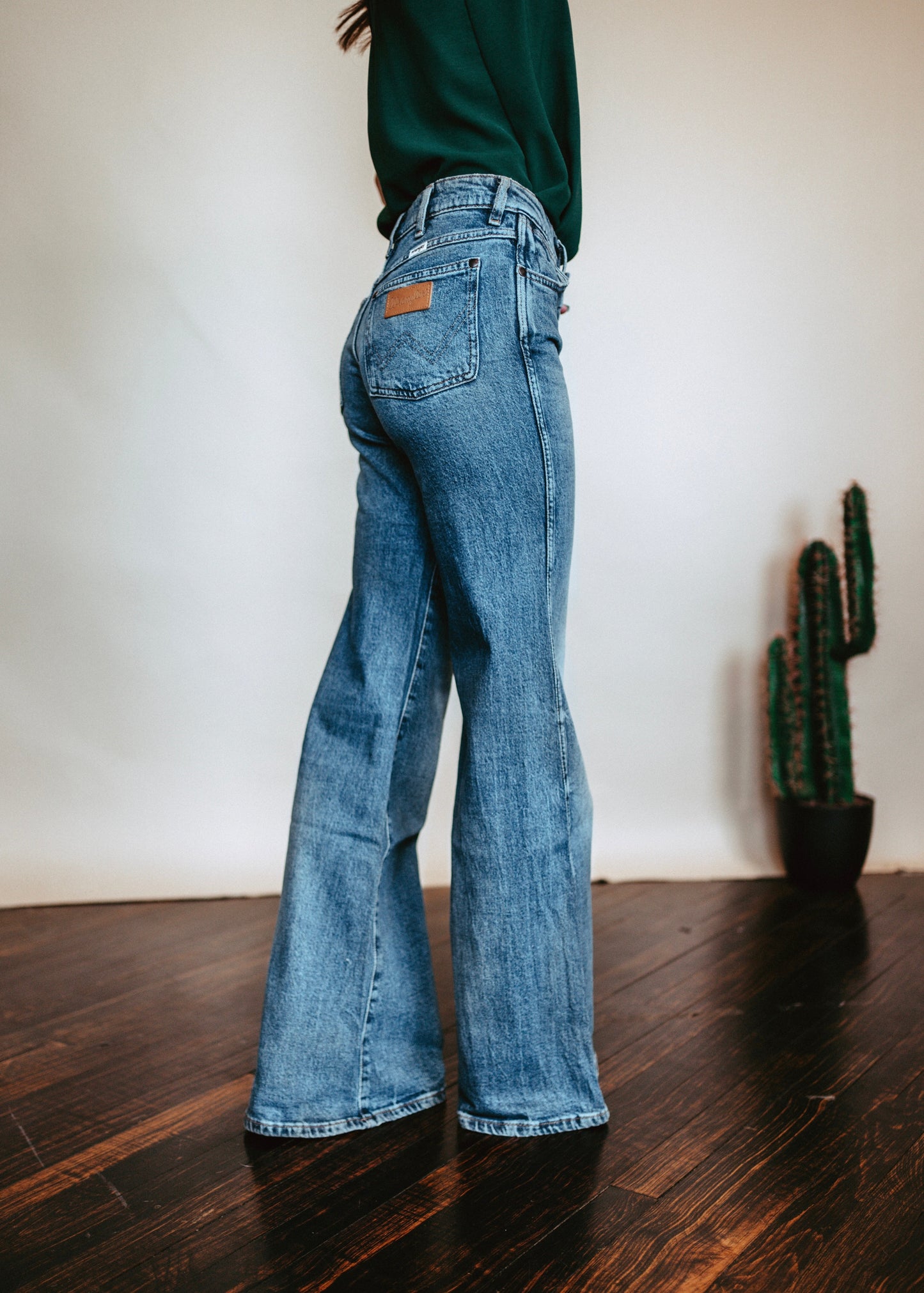 Wrangler Carly Stonewash Flare Women's Jeans