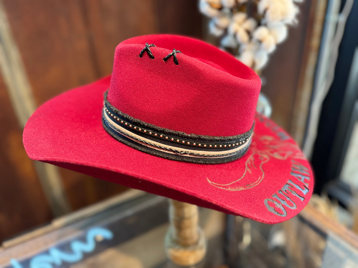 Outlaw Woman Hat