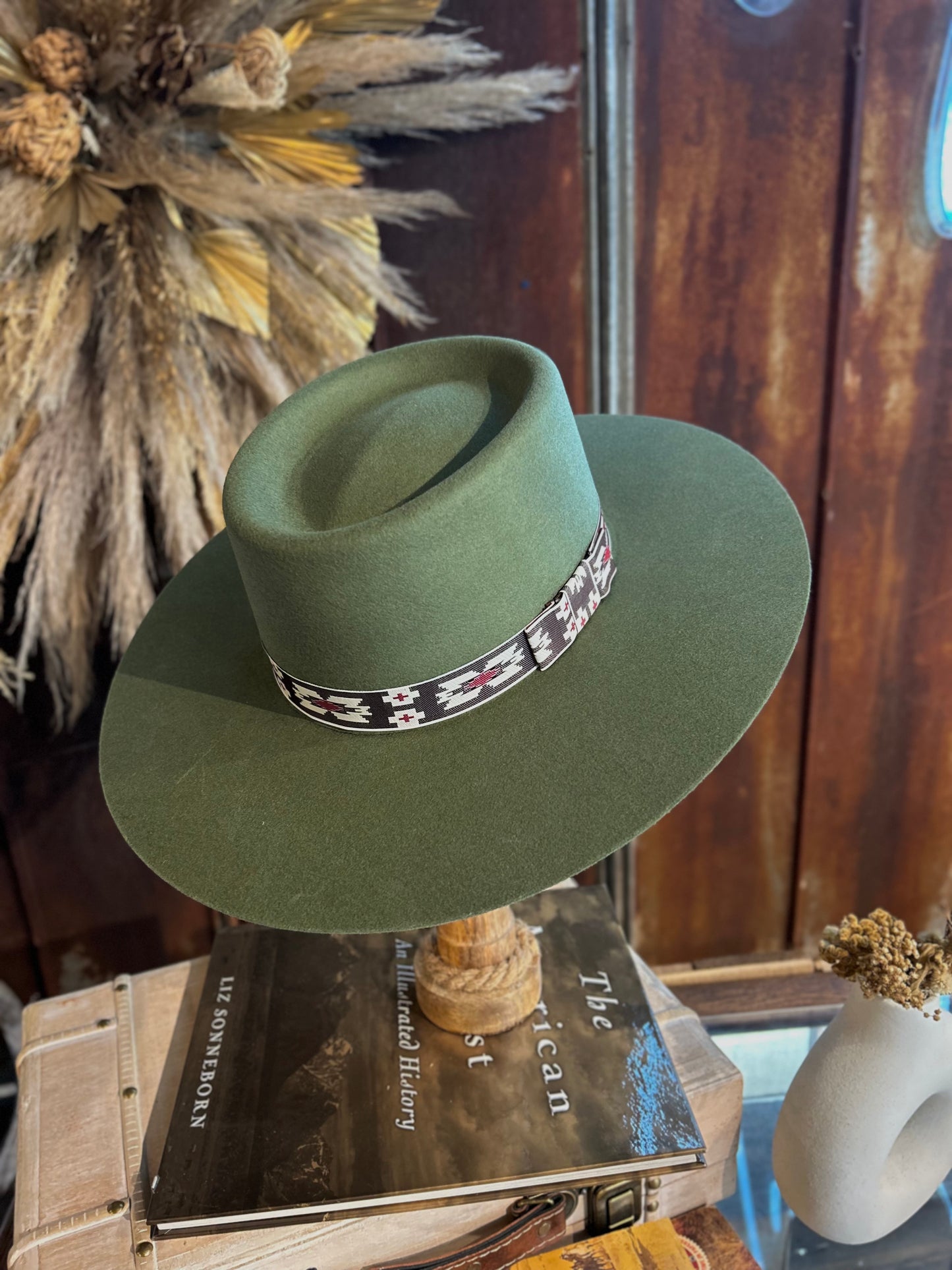 Round top cowboy hat online