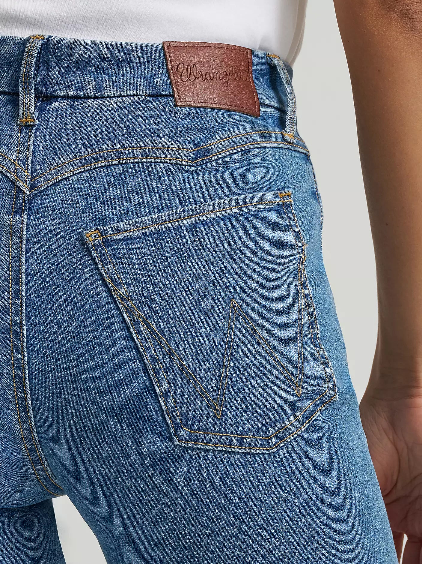 Wrangler Bespoke Saddle Flare Jeans