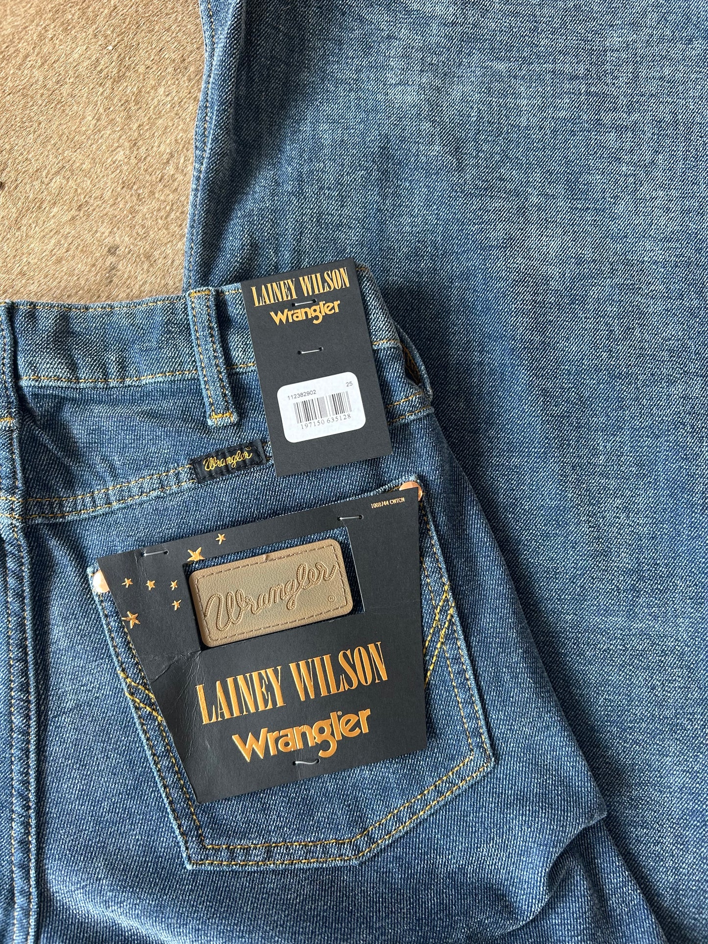Lainey Wilson Chenille Punchy