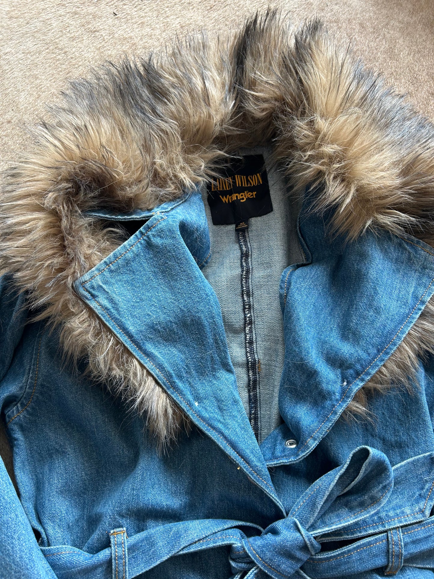 Lainey Wilson Penny Coat