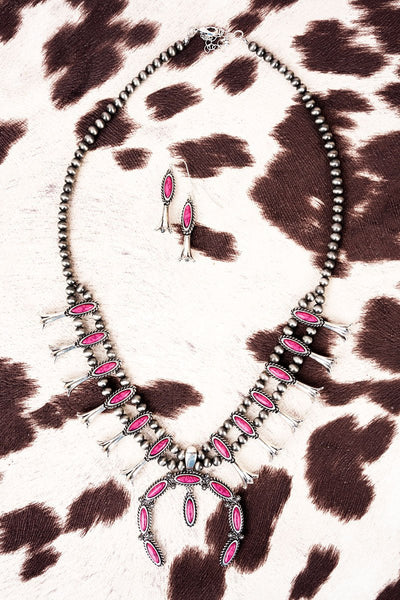 Dolly necklace set