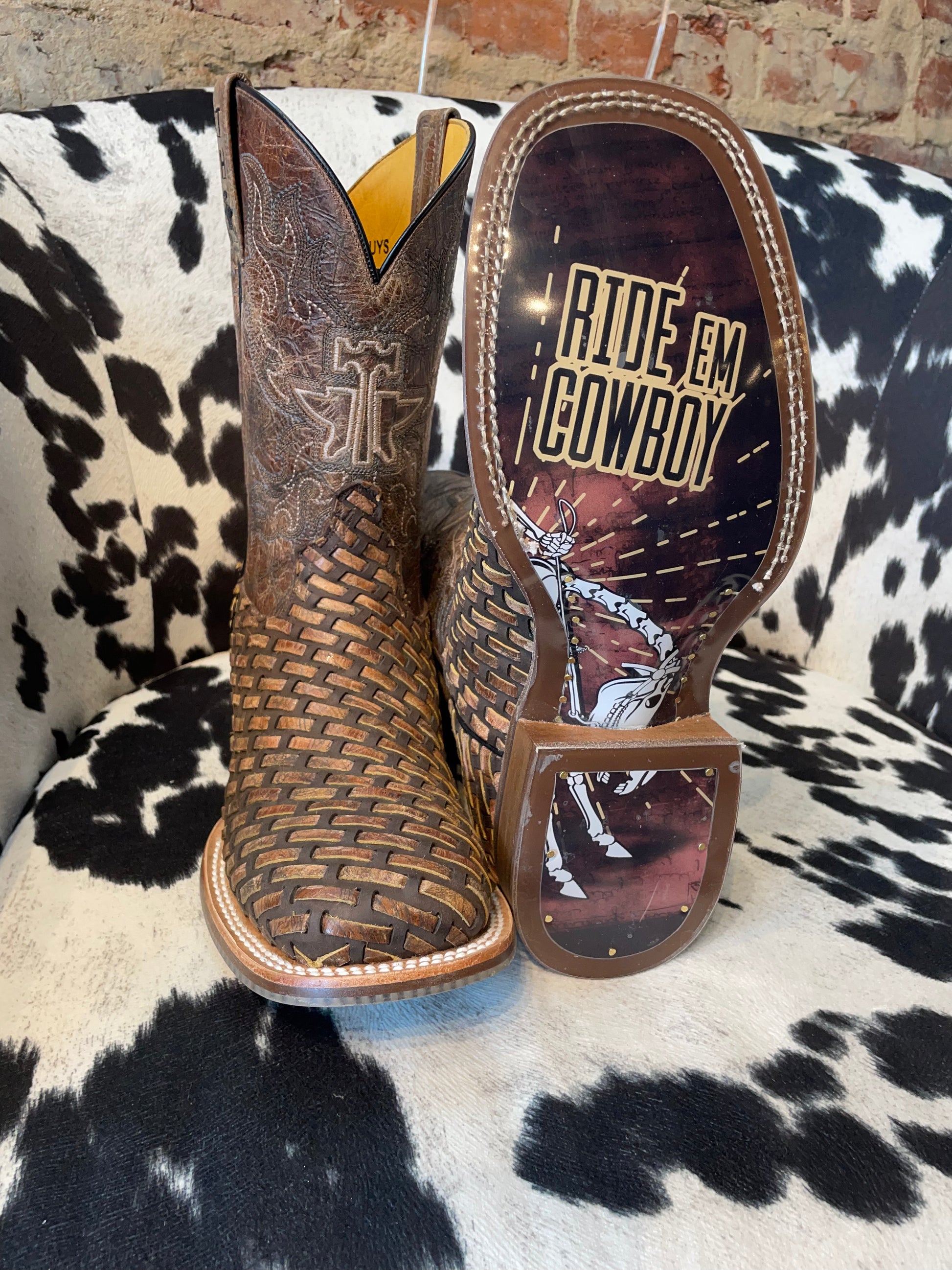 Tin haul 2025 boots australia