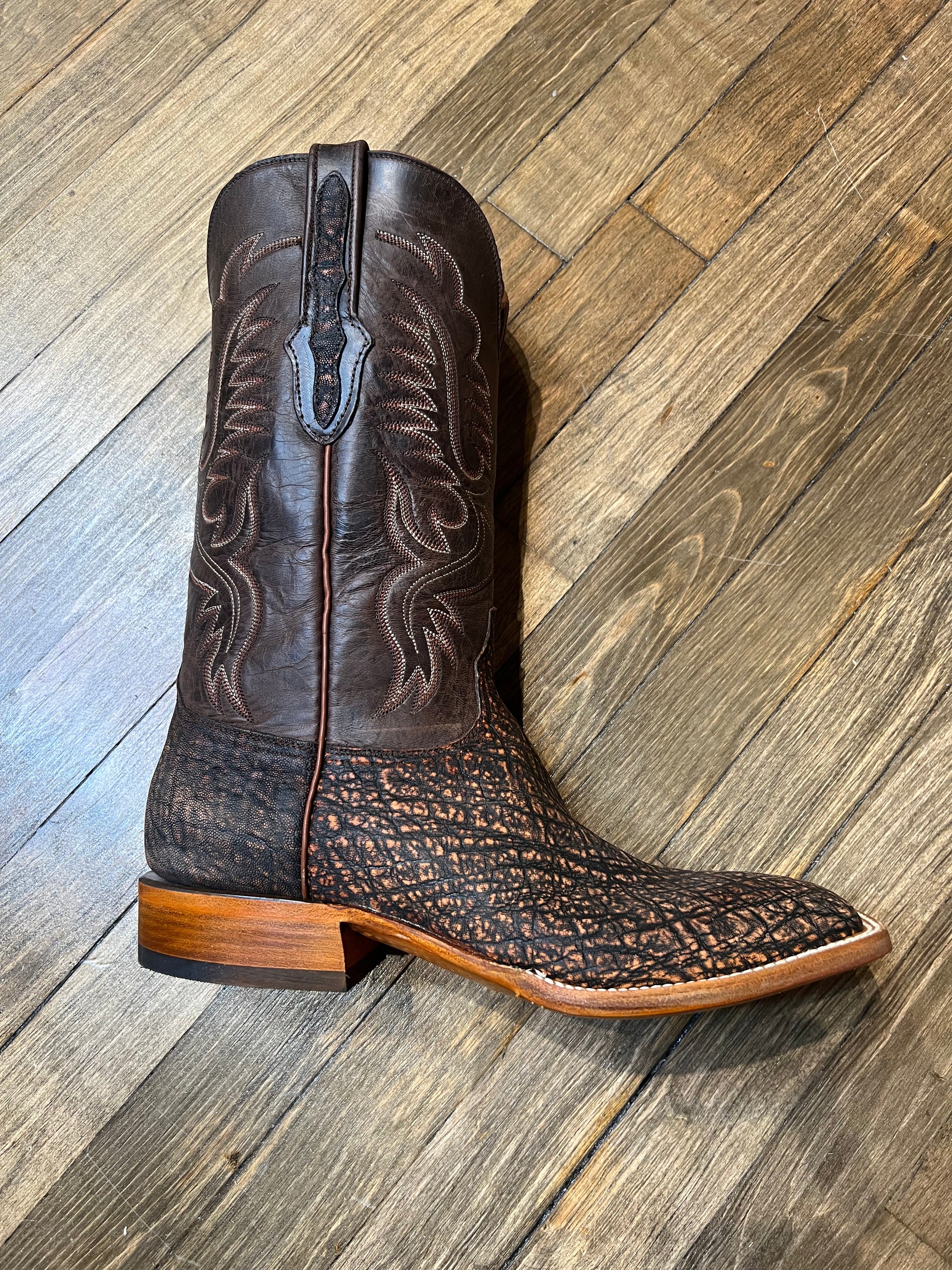 Black cognac boots discount