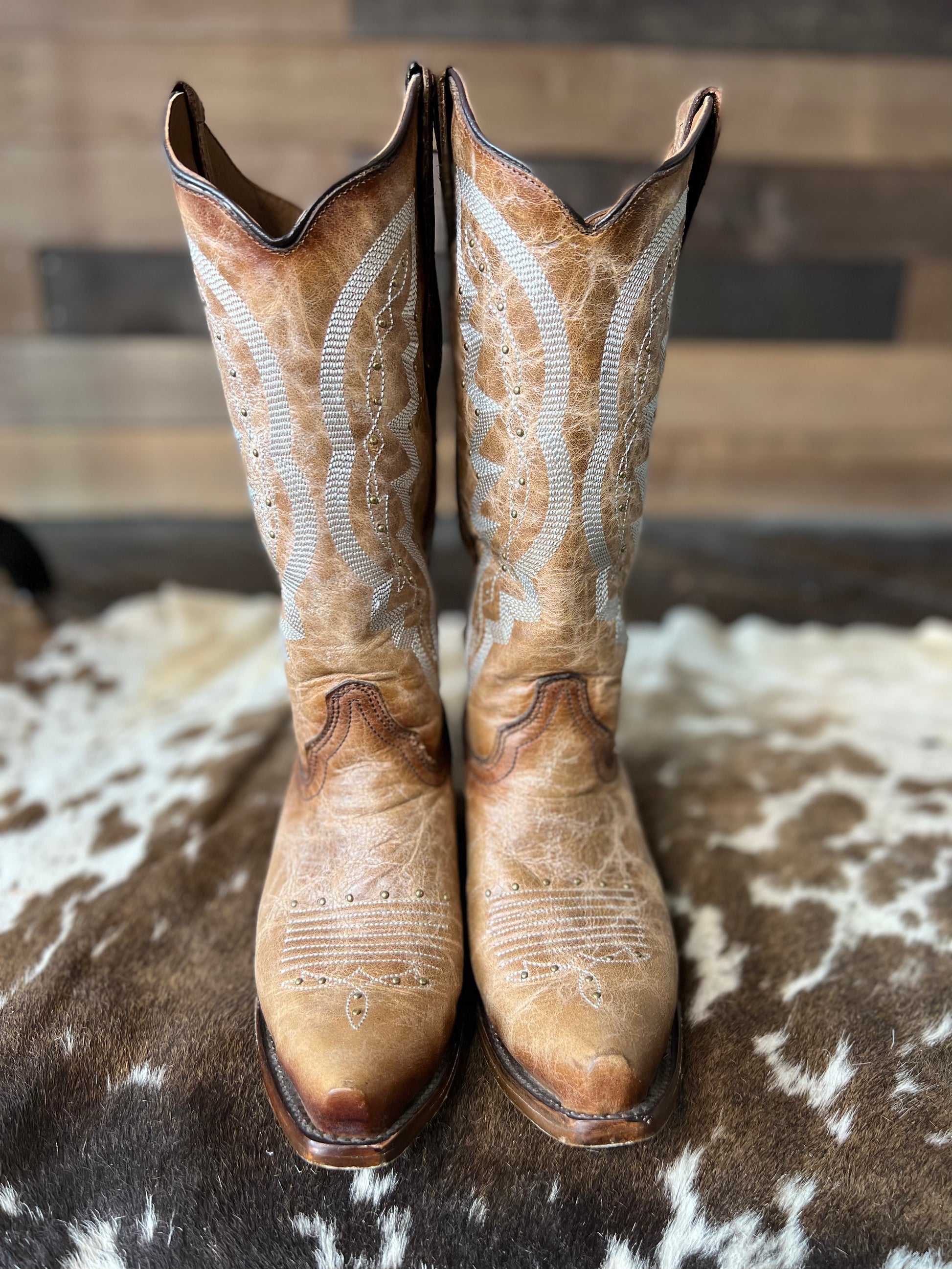 Snip toe western booties Outlet
