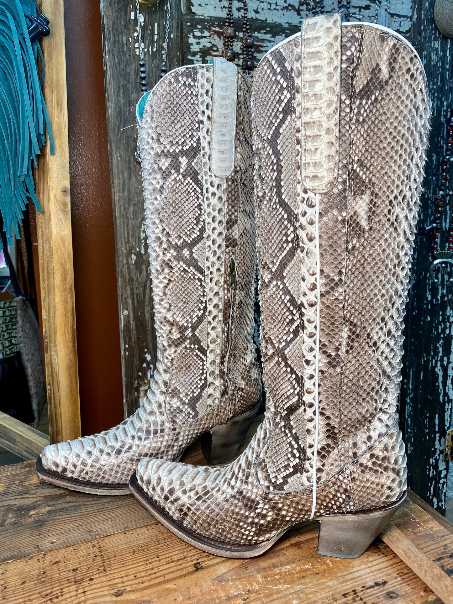 Outlaw Corral Women's Boots