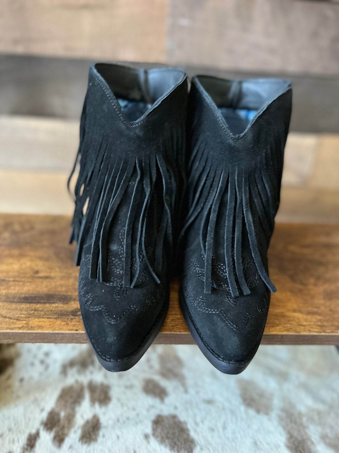 Tangles Black Dingo Boots