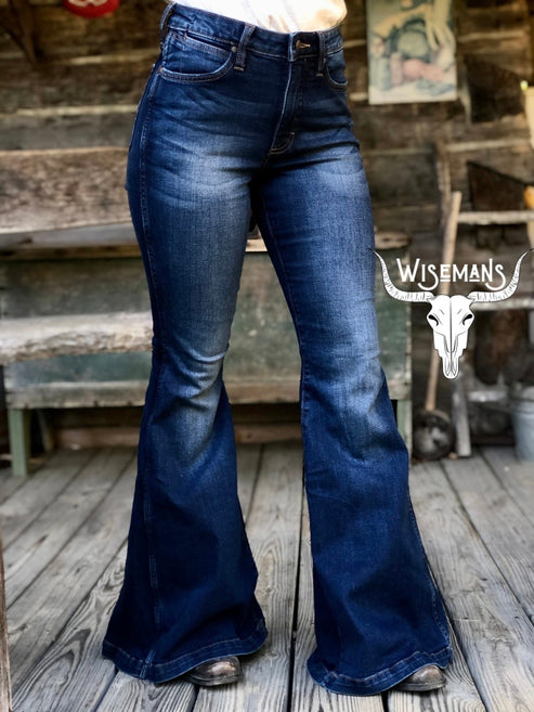 Final Sale Wrangler Dark Wash Bells – Wiseman’s Western