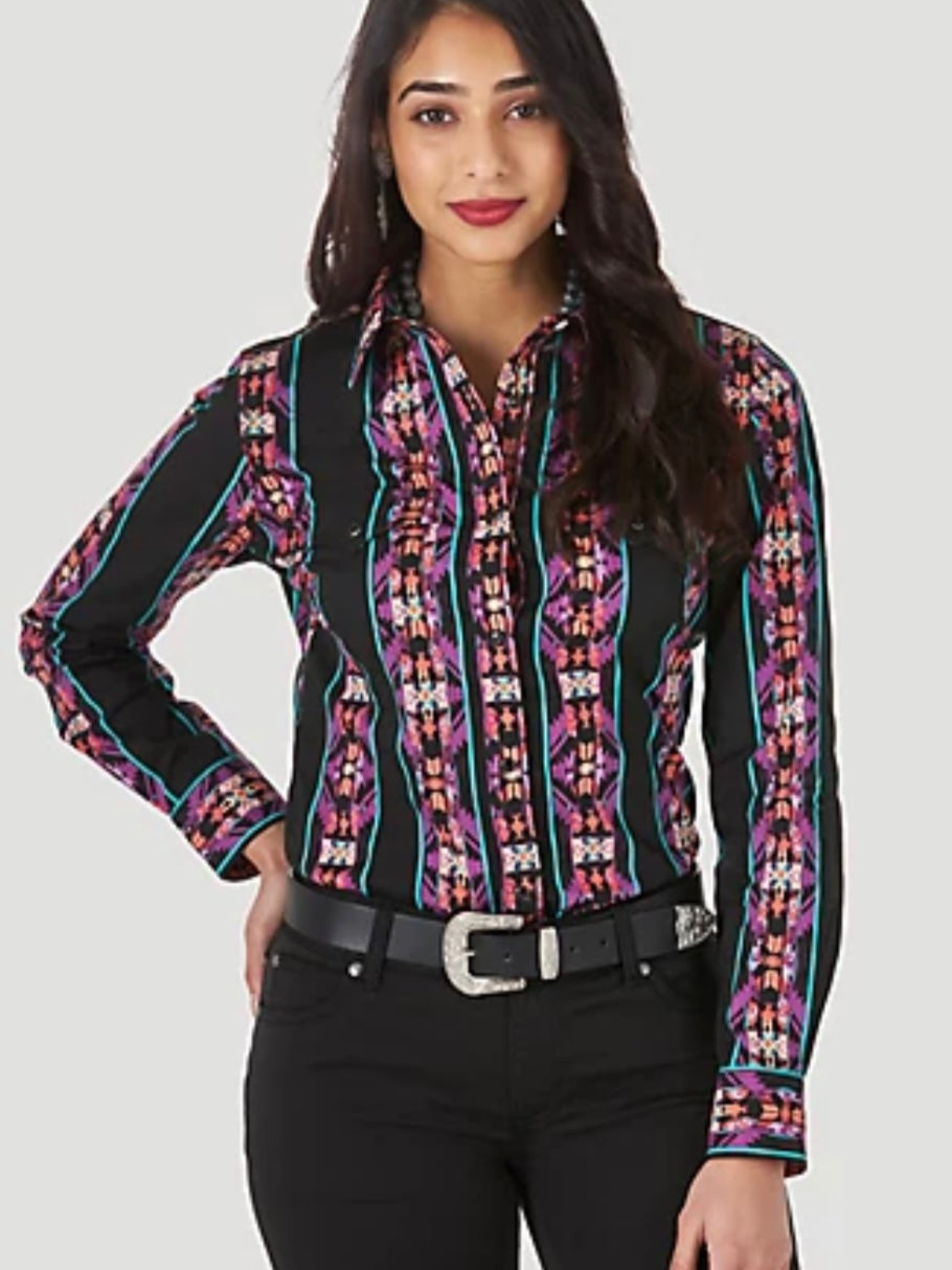 Final Sale ✨ Wrangler Retro Aztec Black Snap Up Women’s Shirt