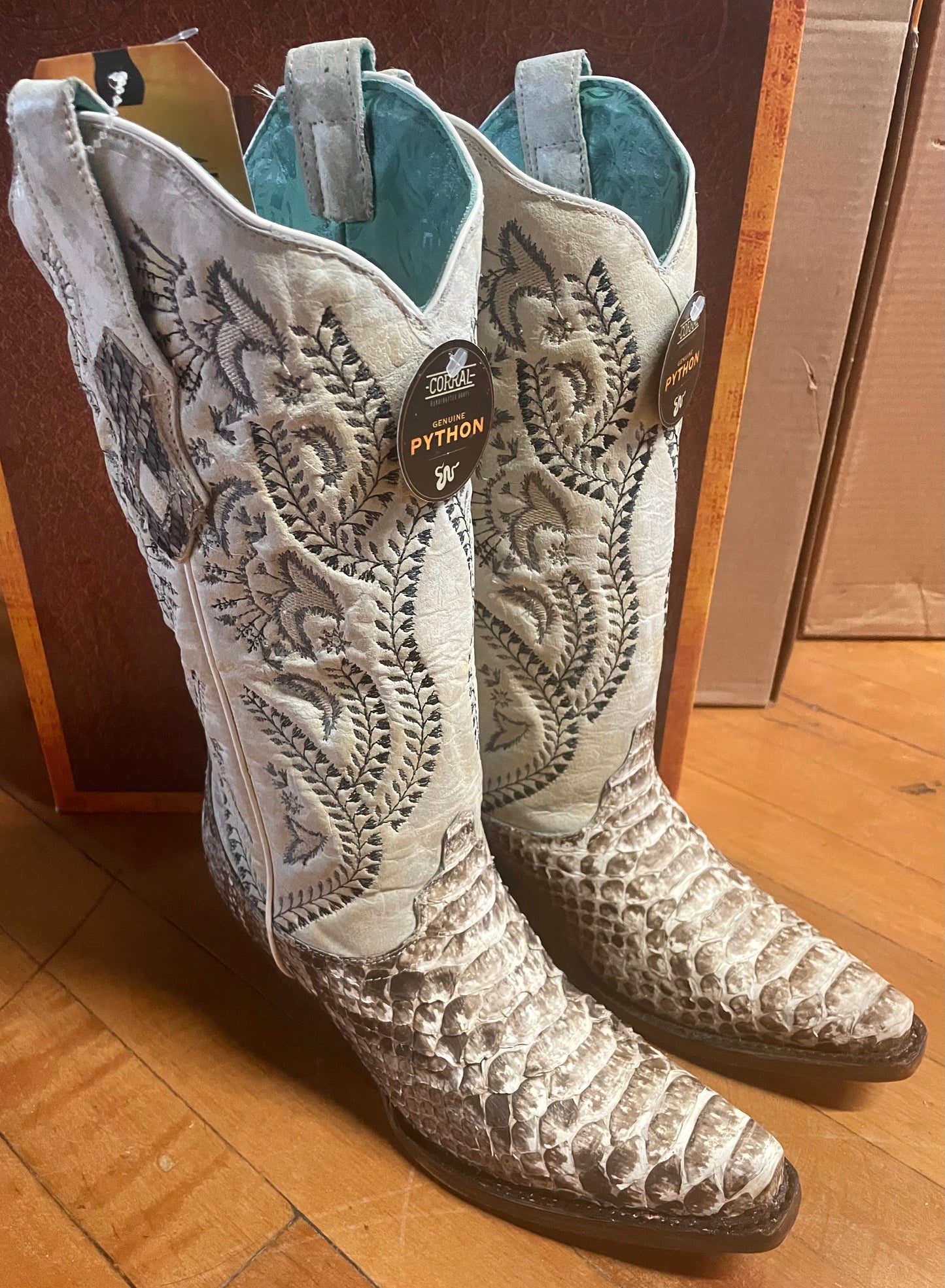 Nattie Natural Embroidered Women's Boots